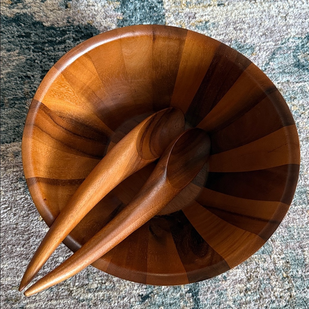 Nambe Wood-Tone Striped Acacia Salad Bowl with Servers - Picture 5 of 8
